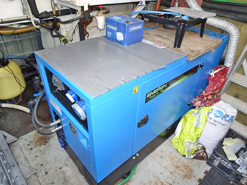 foto: 18 Spits Varend Woonschip 30.53 met UBC