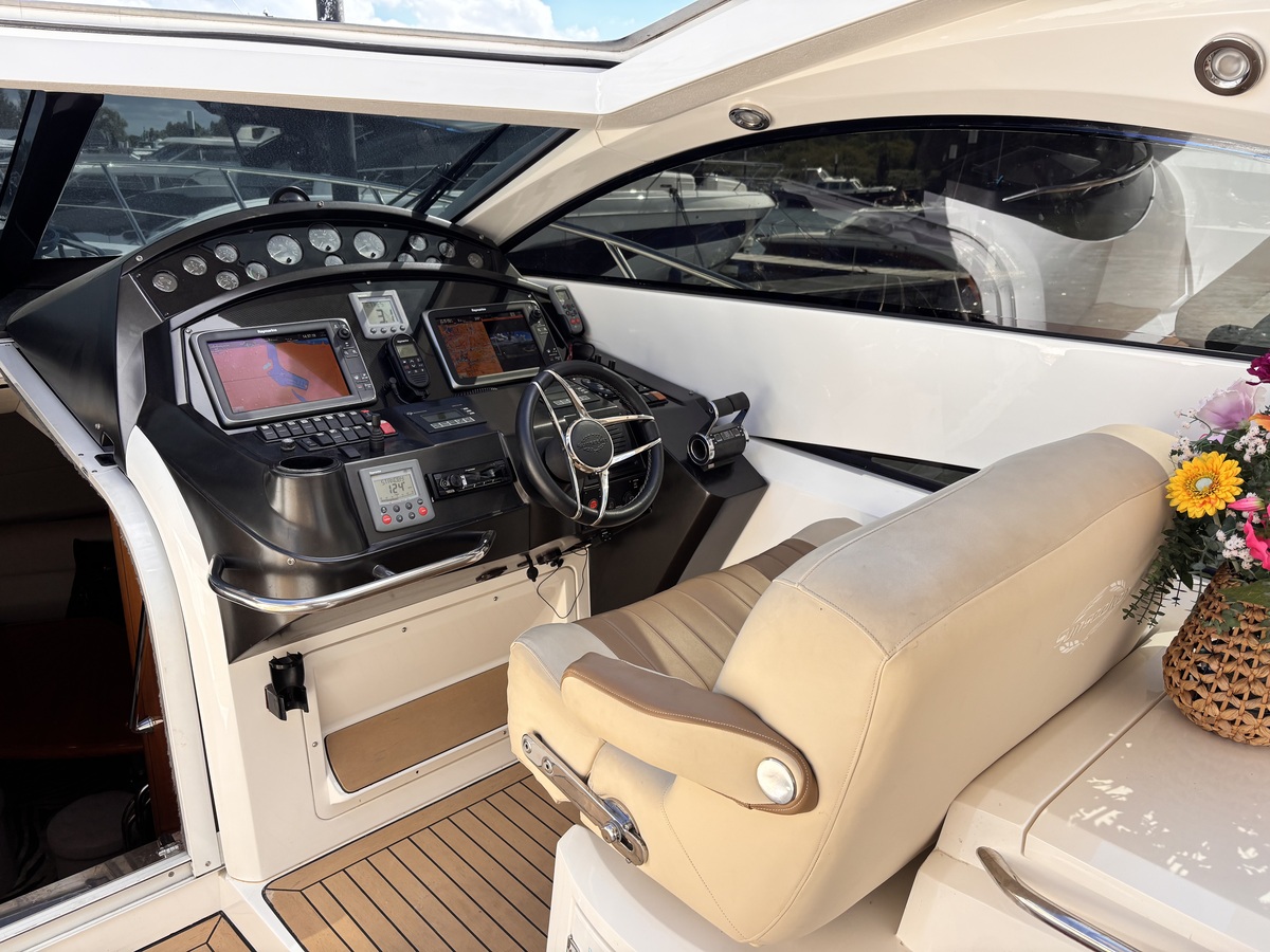 foto: 9 Sunseeker 55