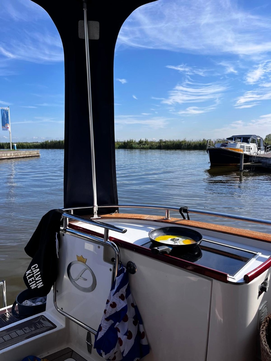 foto: 5 Aquador 33 HT