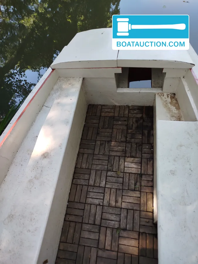foto: 5 Cabinboat 700