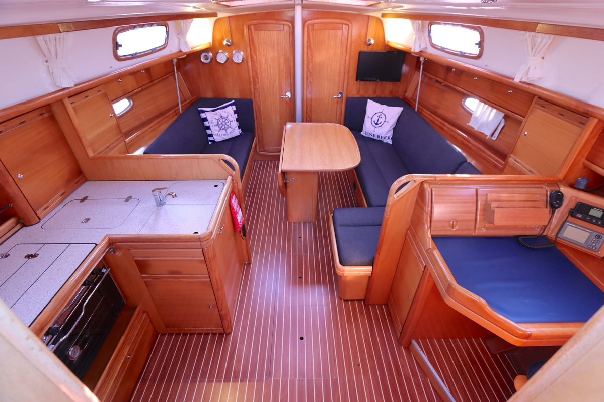foto: 13 Bavaria  37-3 Cruiser