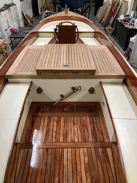 foto: 5 Whaler Navy 8.50