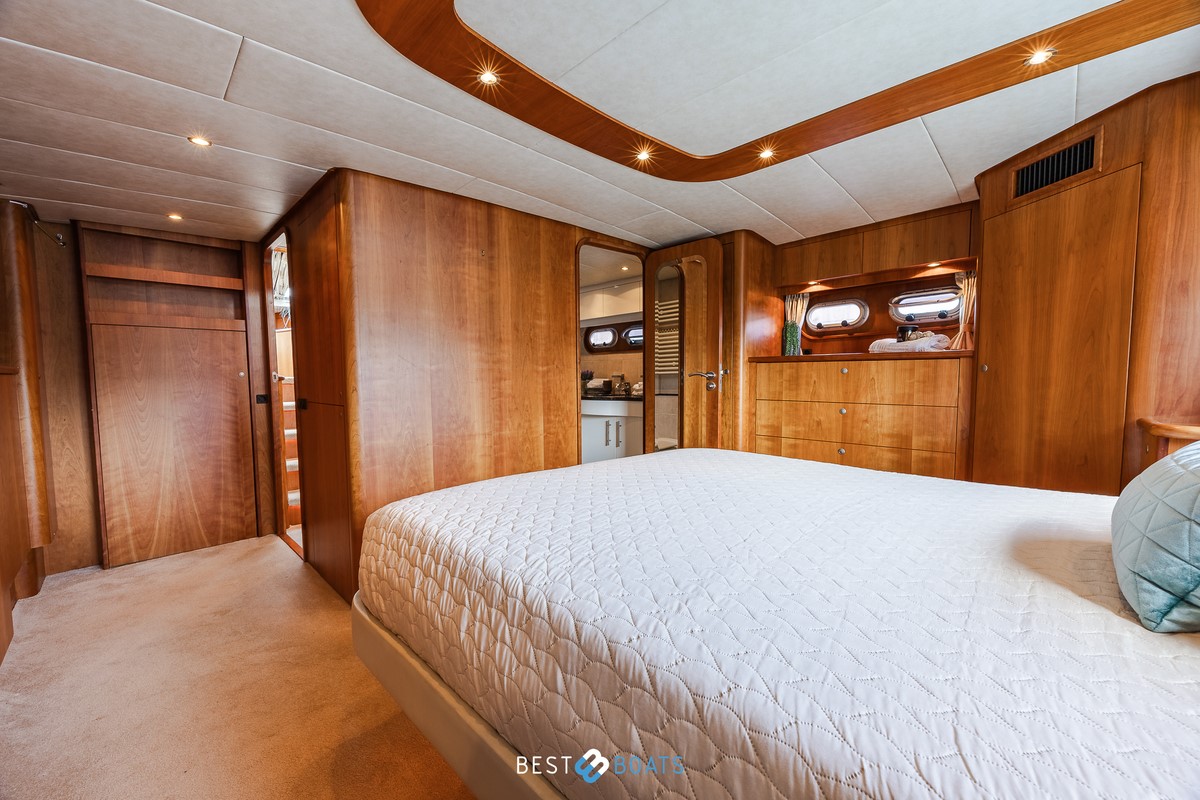 foto: 13 Van den Hoven Exclusive 1600