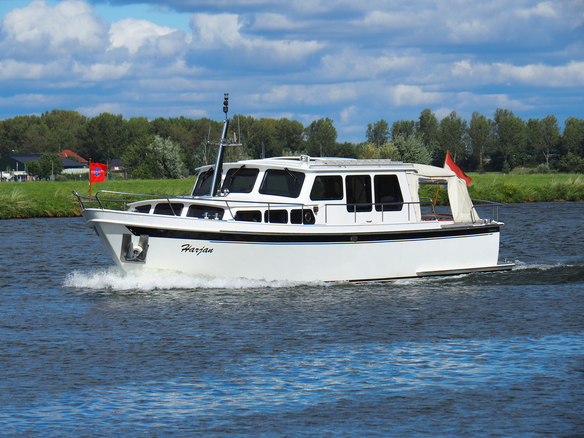 foto: 8 Pikmeerkruiser 1235 OK