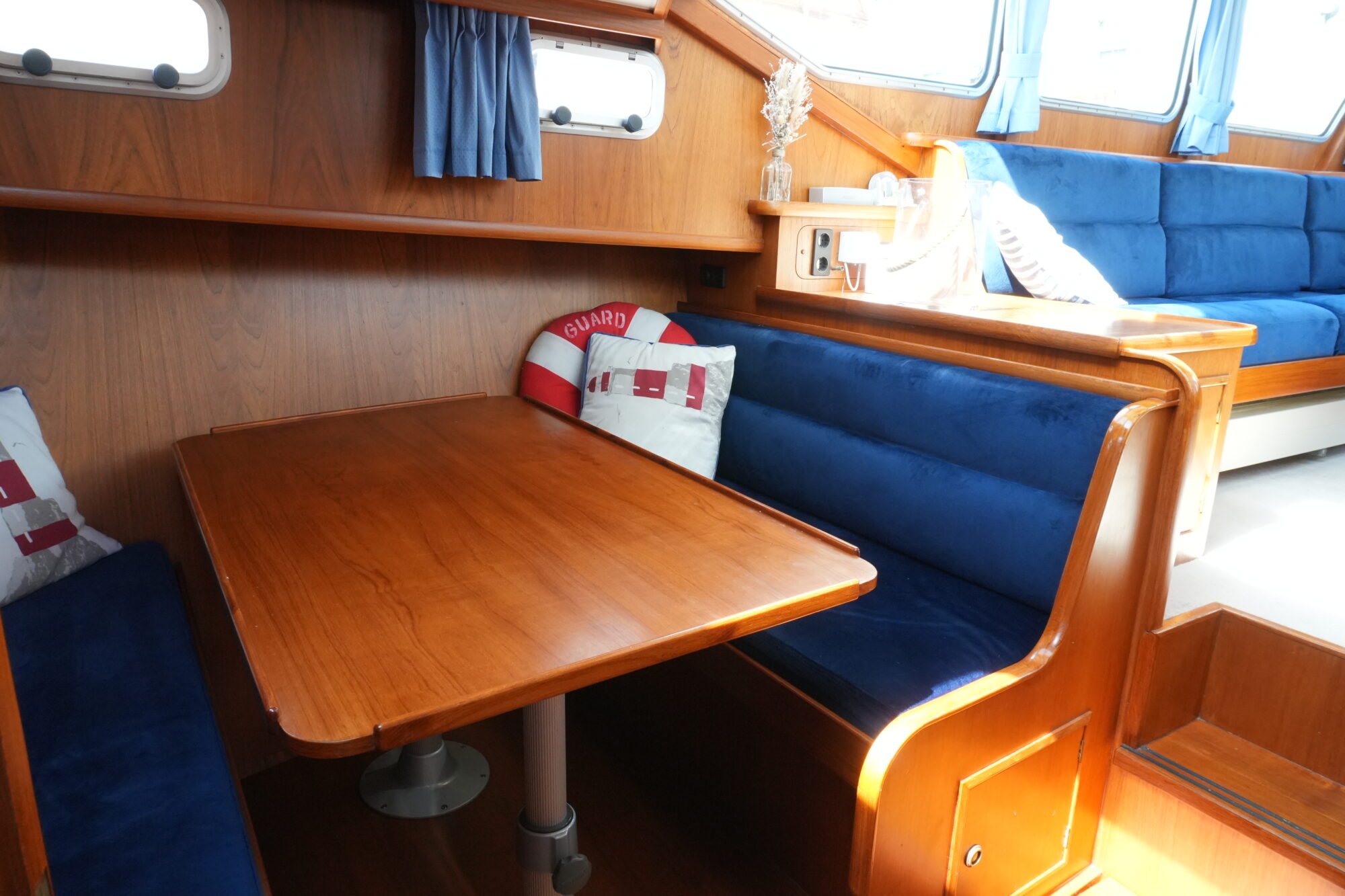 foto: 35 Monty Bank Monty Bank Kotter 41 AK Cabrio