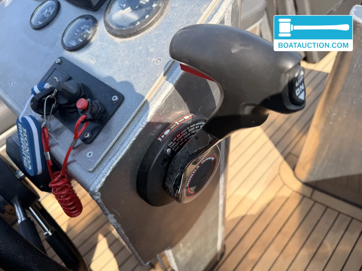 foto: 6 Luxury Alu tender 65