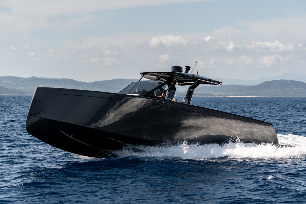 foto: 17 PARDO YACHTS 43  ON STOCK