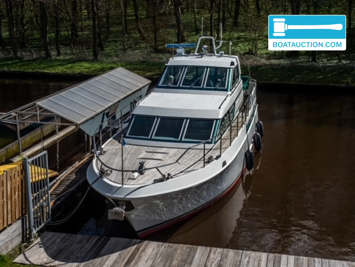 foto: 25 De Vries Lentsch 14.80 pilothouse