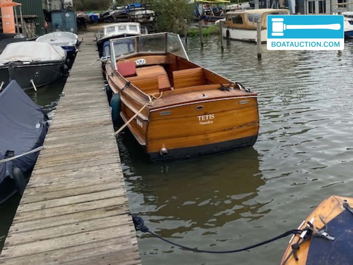 foto: 13 Taxi boat 850