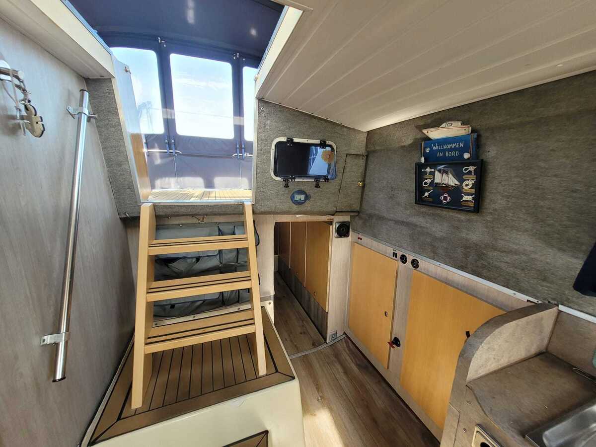 foto: 4 Conti Craft 860 AK