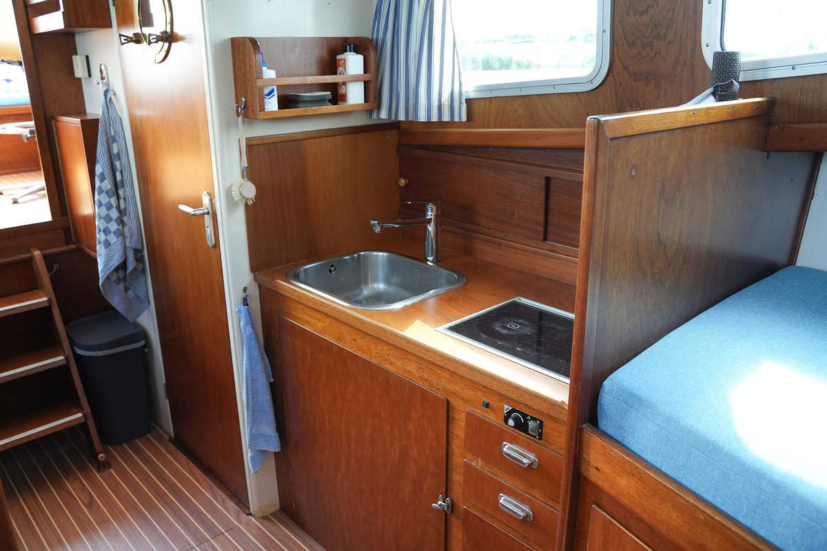 foto: 12 Dolman 970 AK