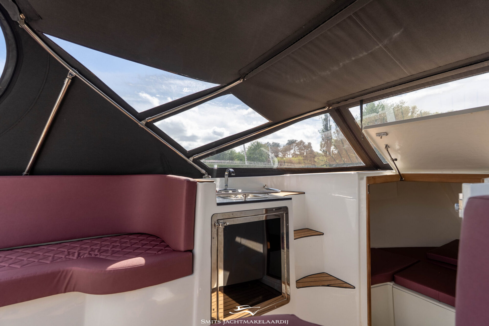 foto: 7 Bola Bola GS Tender 27 Semi Cabin