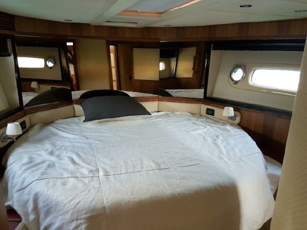 foto: 7 Azimut Magellano 50