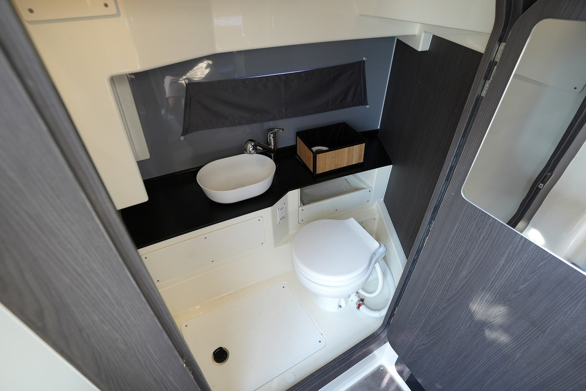 foto: 29 Navan C30