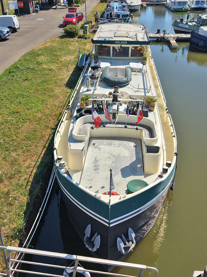 foto: 23 Luxe Motor 24.00, UBC Rijn