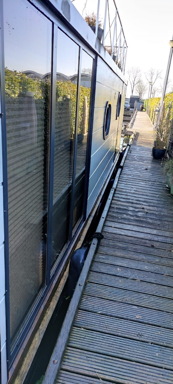 foto: 8 Campi 400 Per Direct Irnsum Ligplaats (Houseboat)