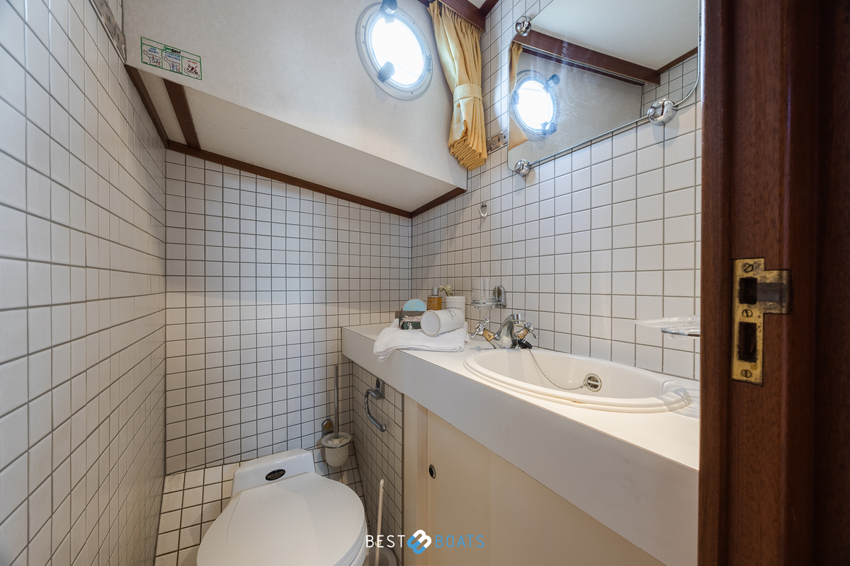 foto: 6 Linssen  Classic Sturdy 400 AC