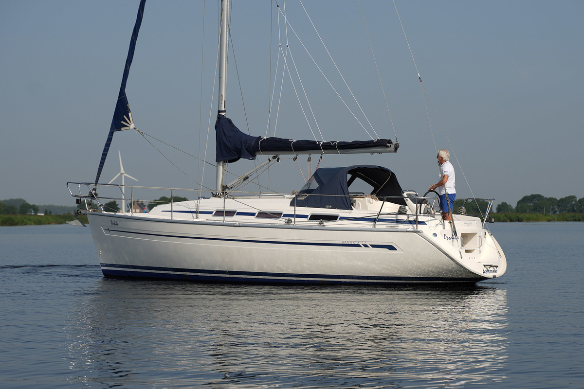 foto: 12 Bavaria  32/2