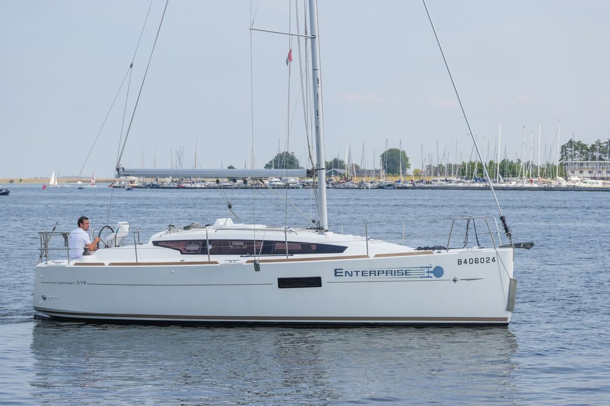 foto: 10 Jeanneau Sun Odyssey 319