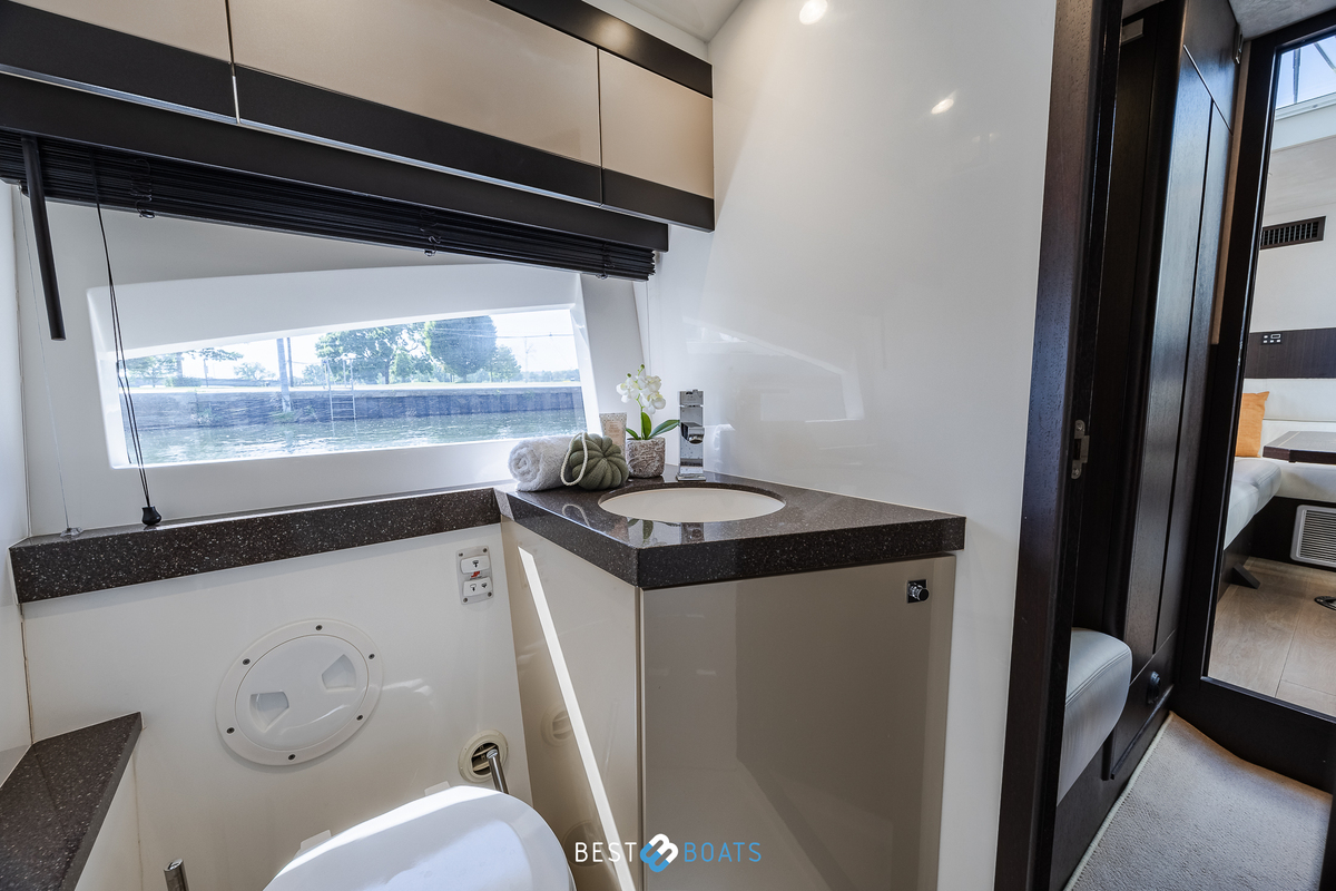 foto: 19 Galeon 385 HTS