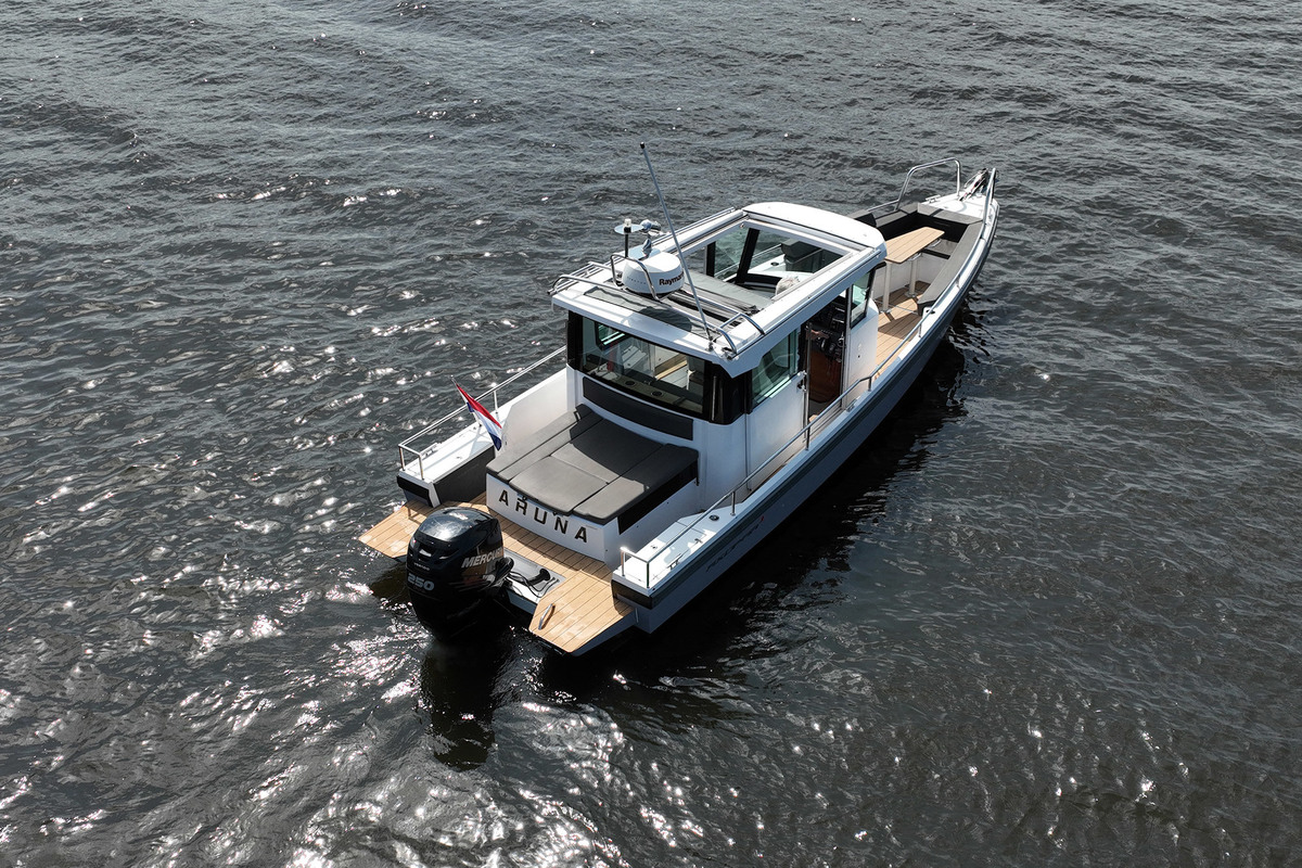 foto: 16 Axopar 28 Cabin