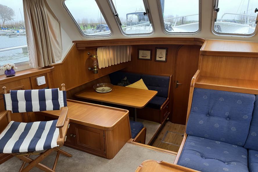 foto: 12 Blauwe Hand Trawler 1400