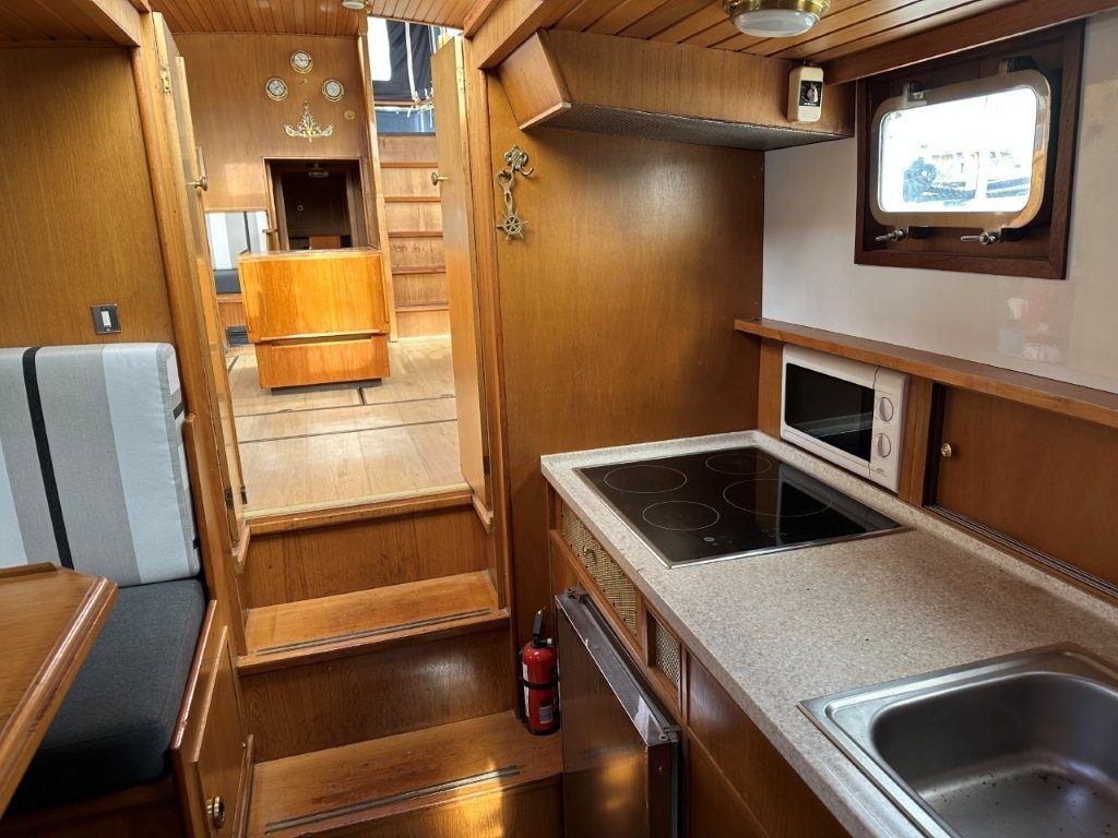 foto: 12 De Ruiterkruiser 1370 AK