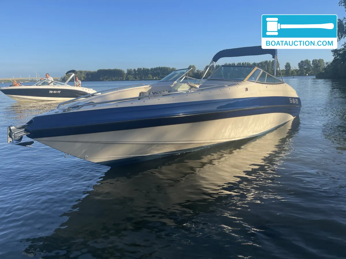 hoofdfoto: 1 Crownline 266 BR
