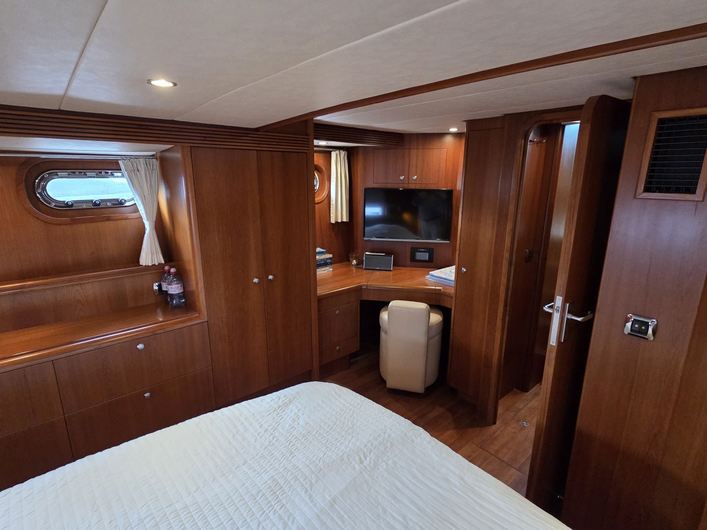 foto: 5 Valk Valk Continental 15.50 FR