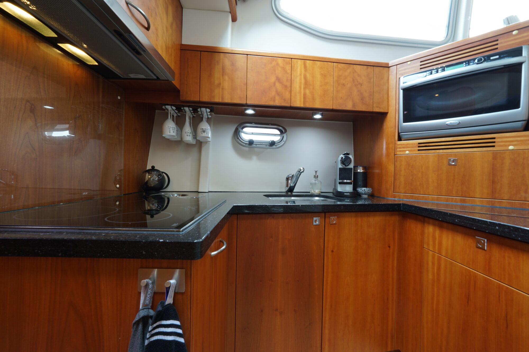 foto: 9 Van der Heijden Van der Heijden 14.00 Dynamic DeLuxe Cabrio