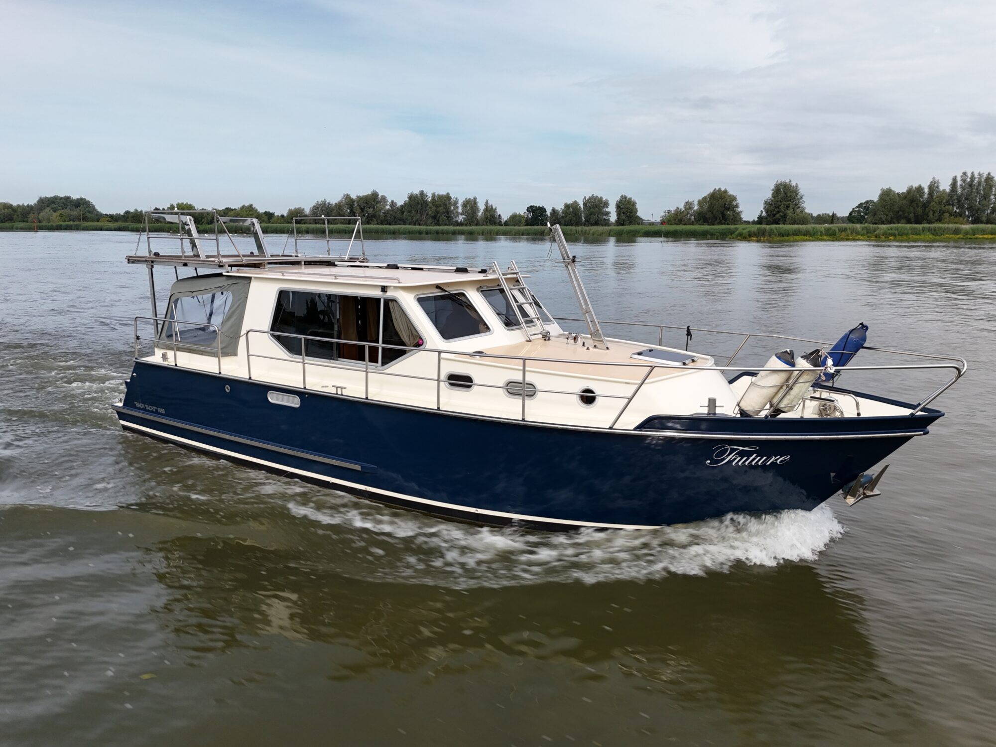 foto: 16 Bach Bach Yacht 10.50 OK