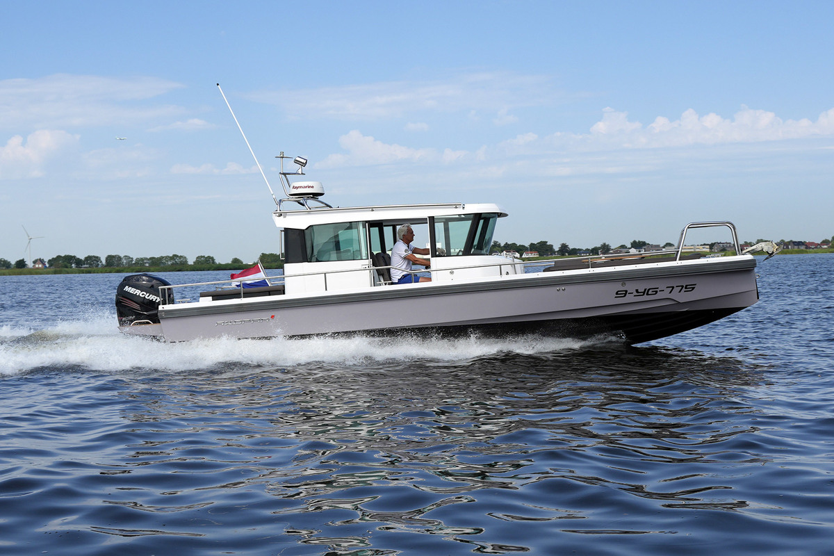 foto: 17 Axopar 28 Cabin