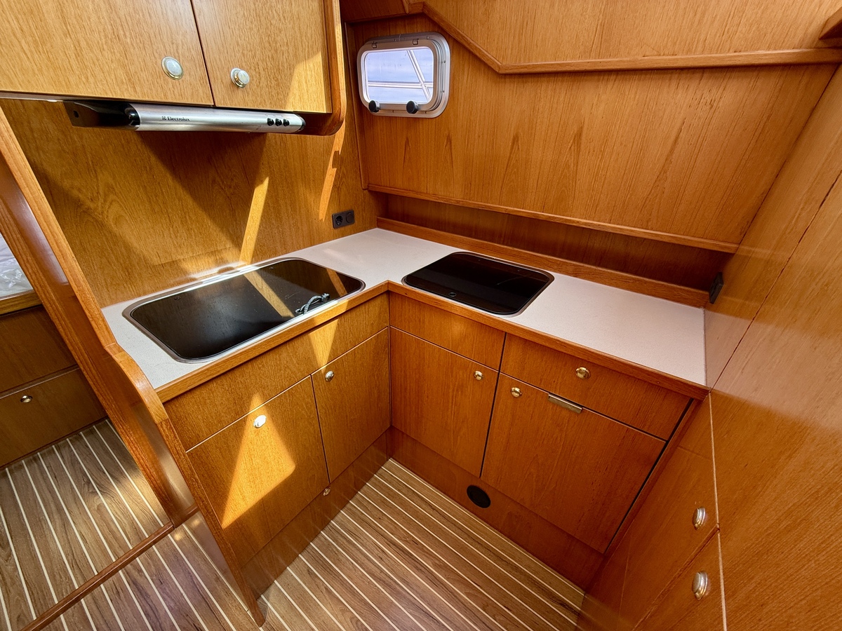 foto: 16 Exellent 1000 Hybride Patrol