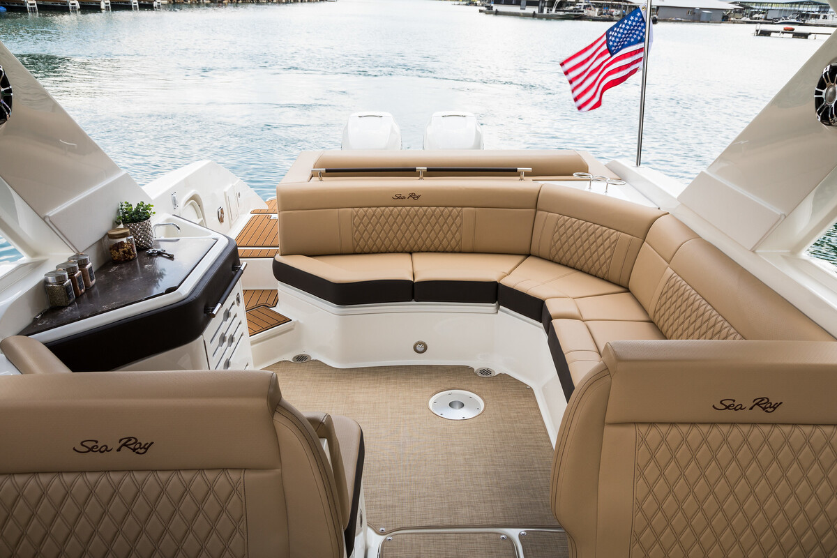 foto: 7 Sea Ray SLX 310 Outboard