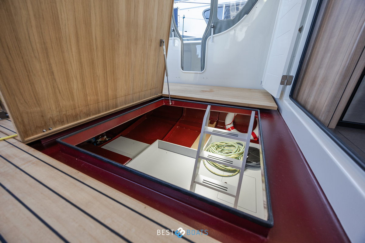 foto: 16 Linssen  40SL Sedan - 75 Years Anniversary Edition  