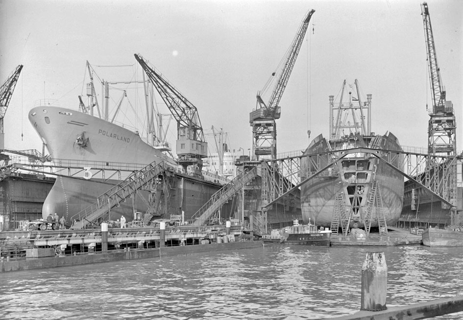 foto: 10 Dockyard 13, Motor tender