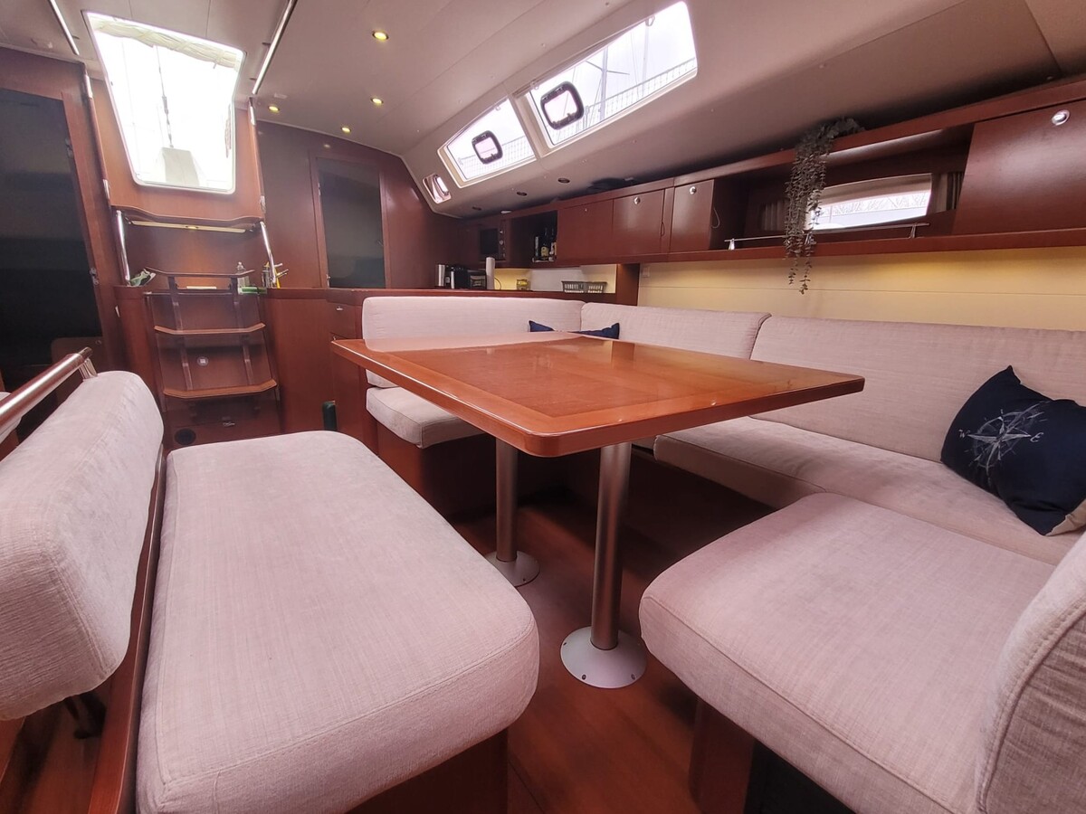 foto: 16 Beneteau Oceanis 54