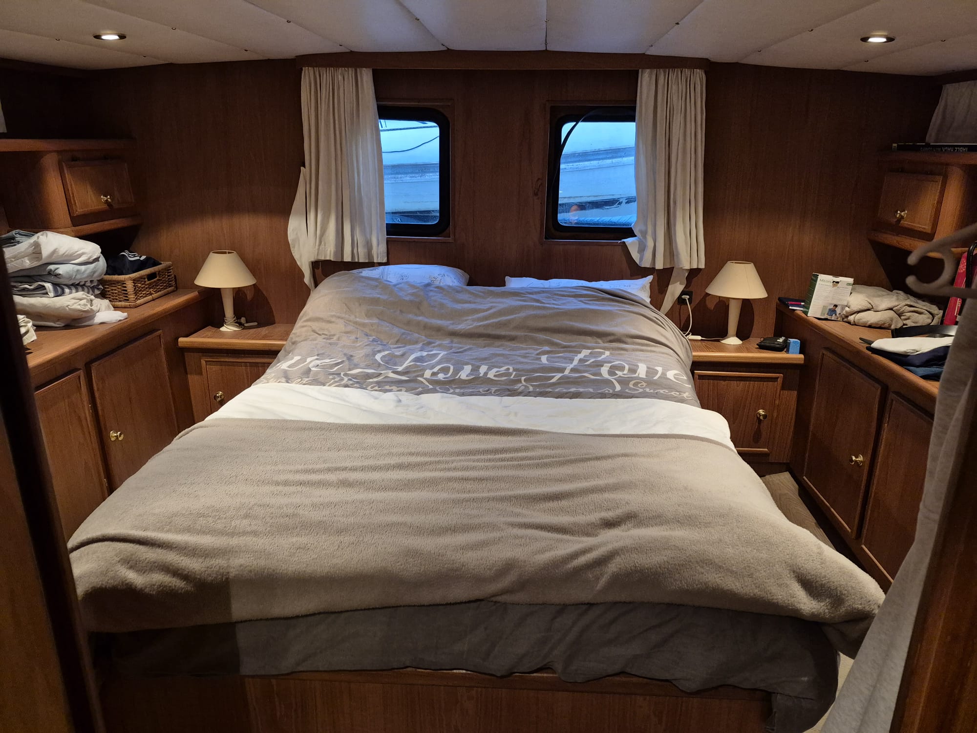 foto: 8 Valk  Voyager ( Woonboot )