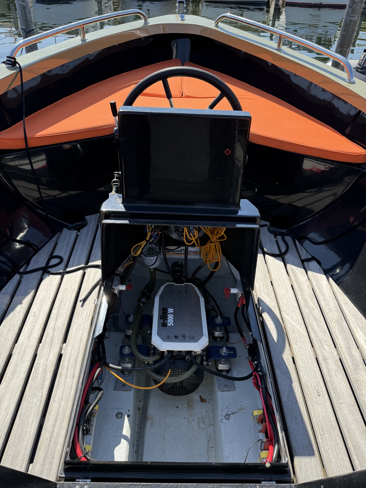 foto: 7 Stormer E-Lifeboat 75