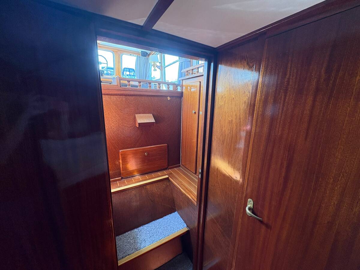 foto: 8 Linssen  st. Josef 1050