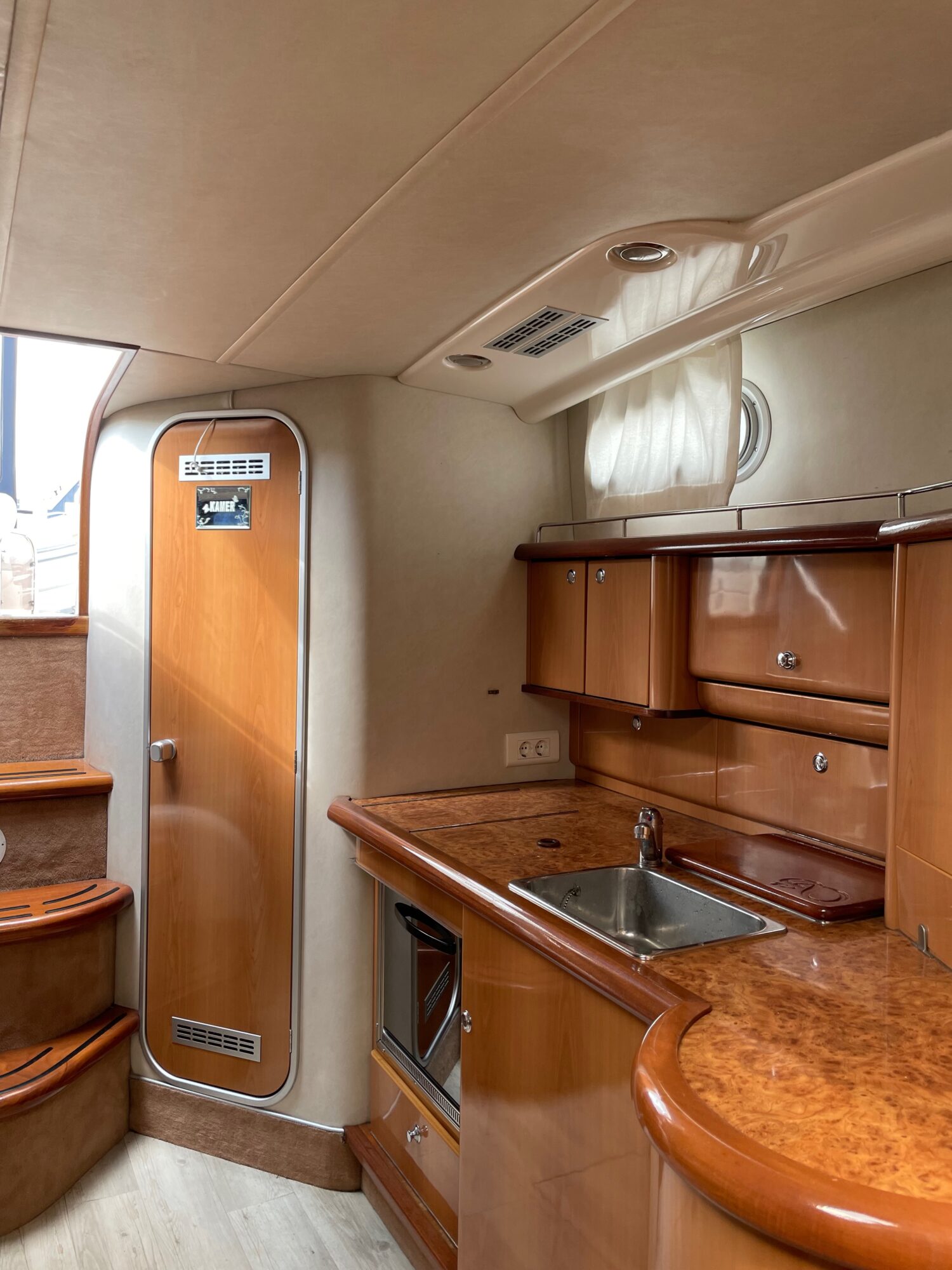 foto: 25 Sealine Sealine S37