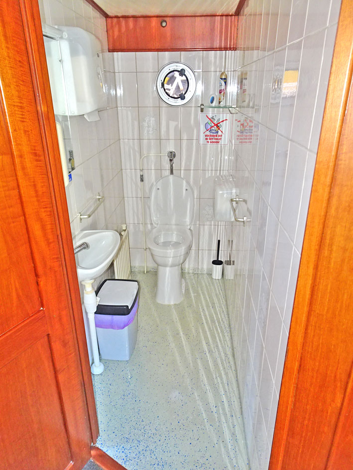 foto: 22 Dagpassagiersschip 250 pers