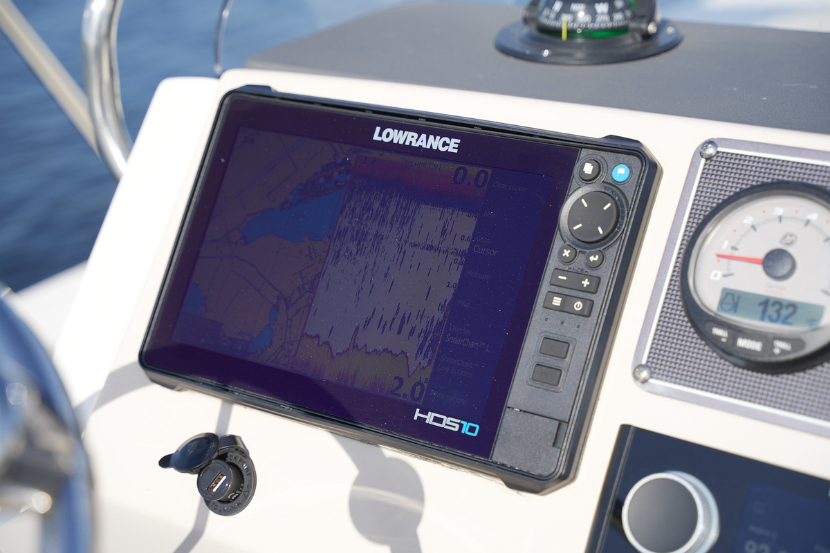 foto: 23 Boston Whaler 210 Montauk