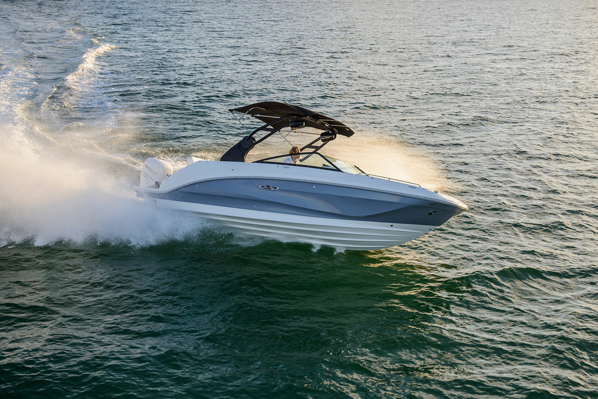 hoofdfoto: 1 Sea Ray SDX 250 Outboard