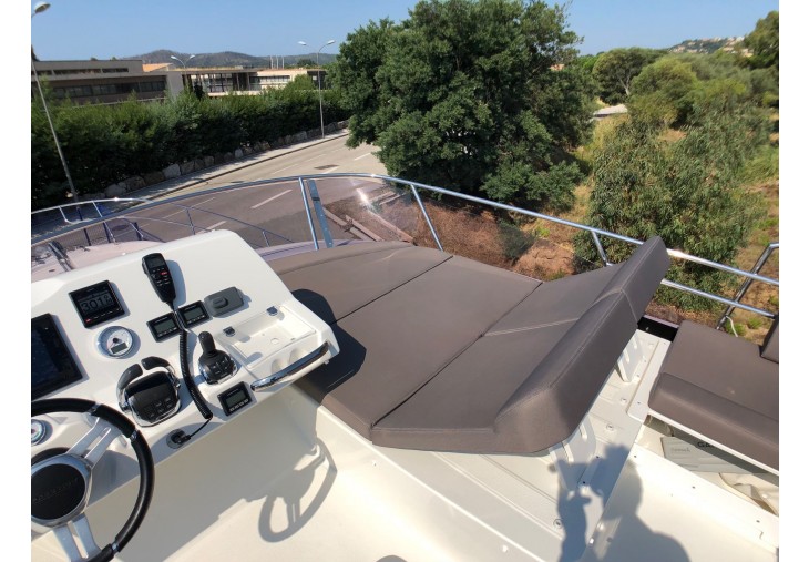 foto: 10 Prestige 420