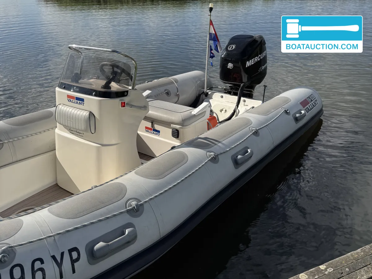 foto: 4 Valiant Vanguard 520