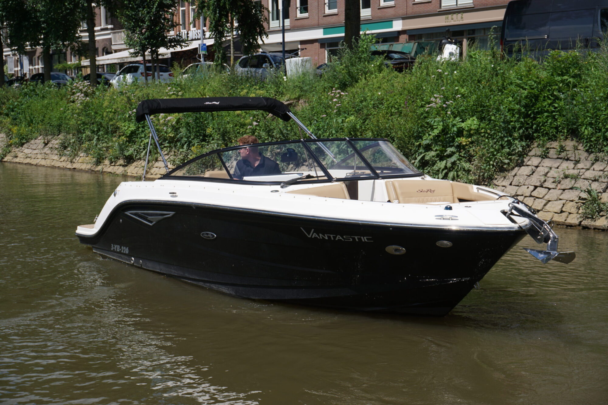 foto: 4 Sea Ray Sea Ray 250 SLX