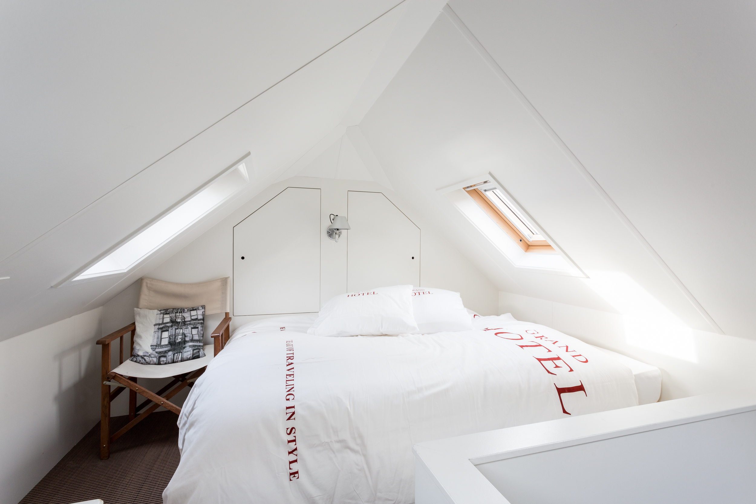 foto: 8 PRINS HOMESHIP 1350 Flark Houseboat