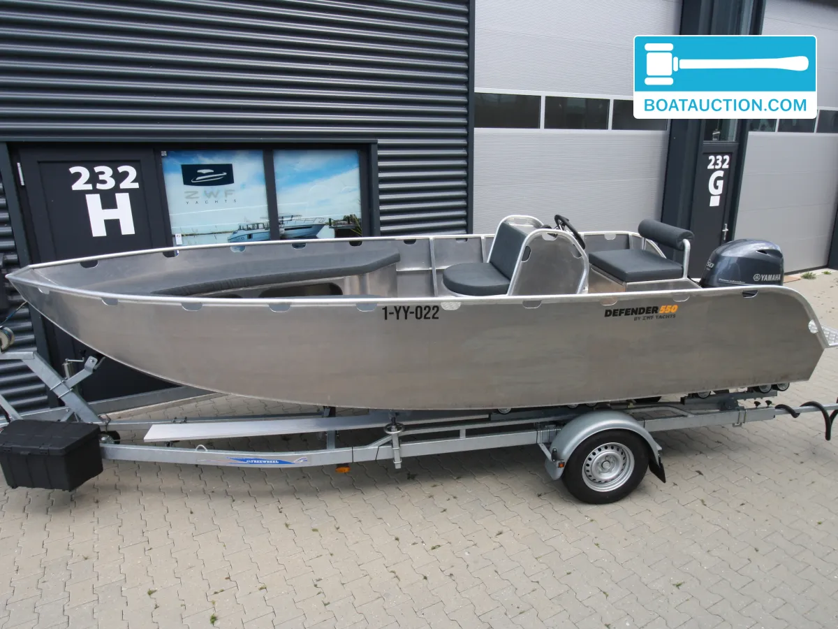 foto: 5 Defender 550