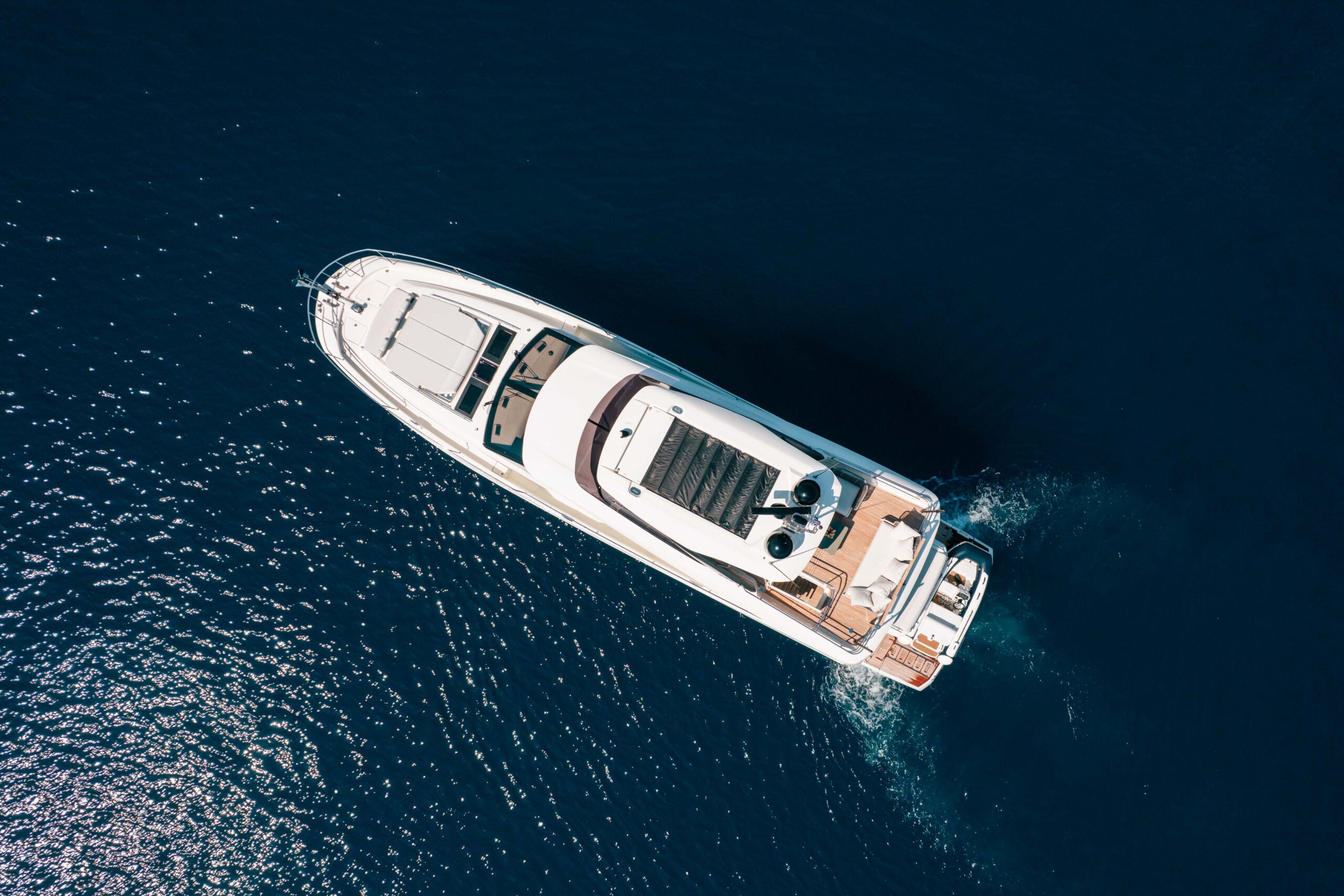 foto: 33 Prestige 690 flybridge